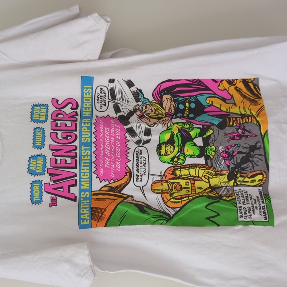 Marvel The Avengers Unisex Tshirt Size L Large